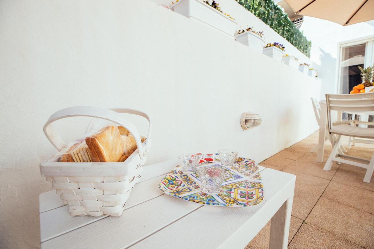 Maria House With Private Garden Olbia Exterior foto