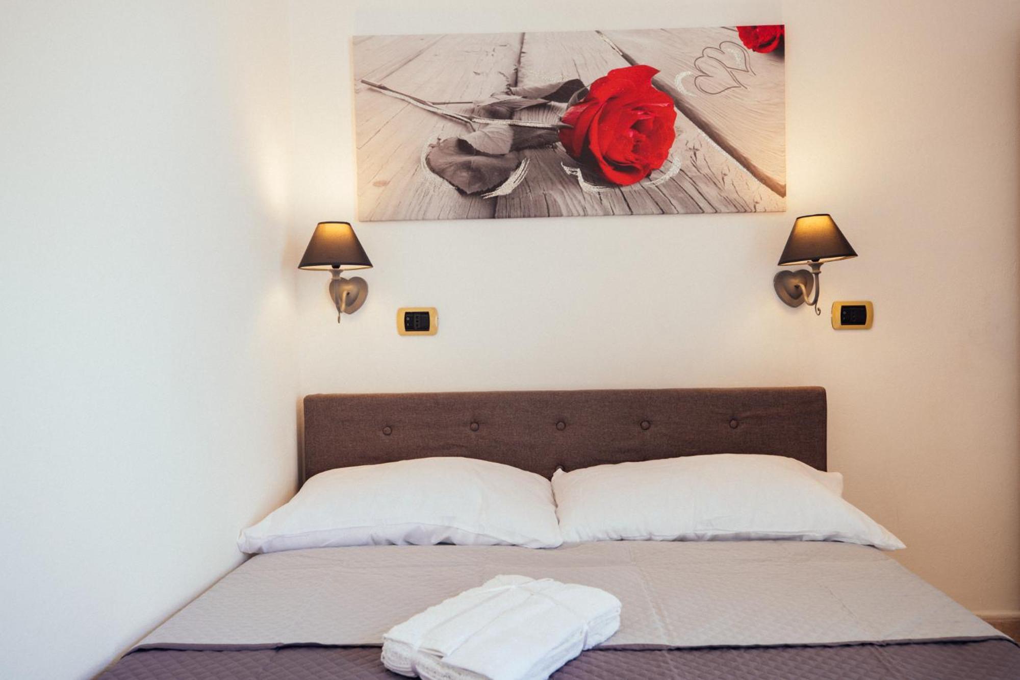 Maria House With Private Garden Olbia Exterior foto